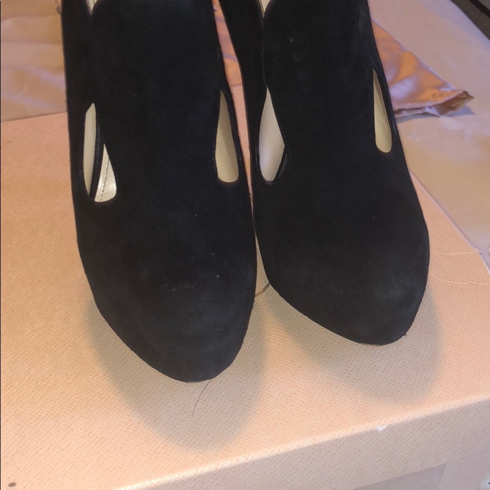 Prada Heels - Picture 3 of 7